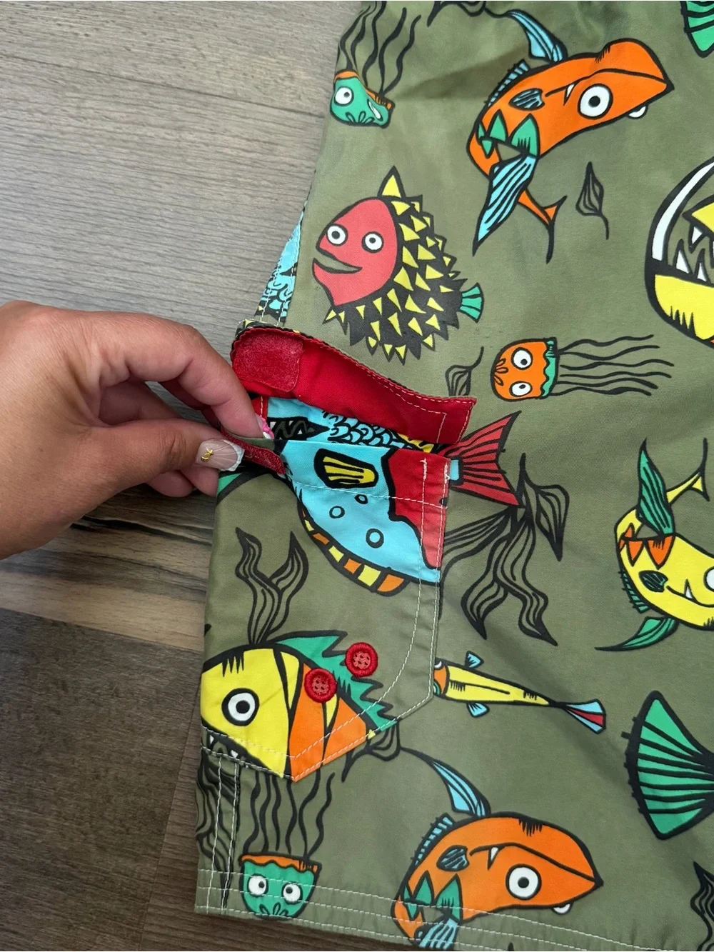 Vintage OshKosh Olive Green Multi-Colored Fish Swim Trunks Size 6